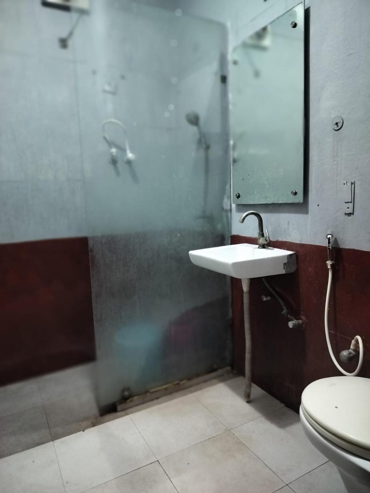 Hotel Golden Door Mathura Dış mekan fotoğraf