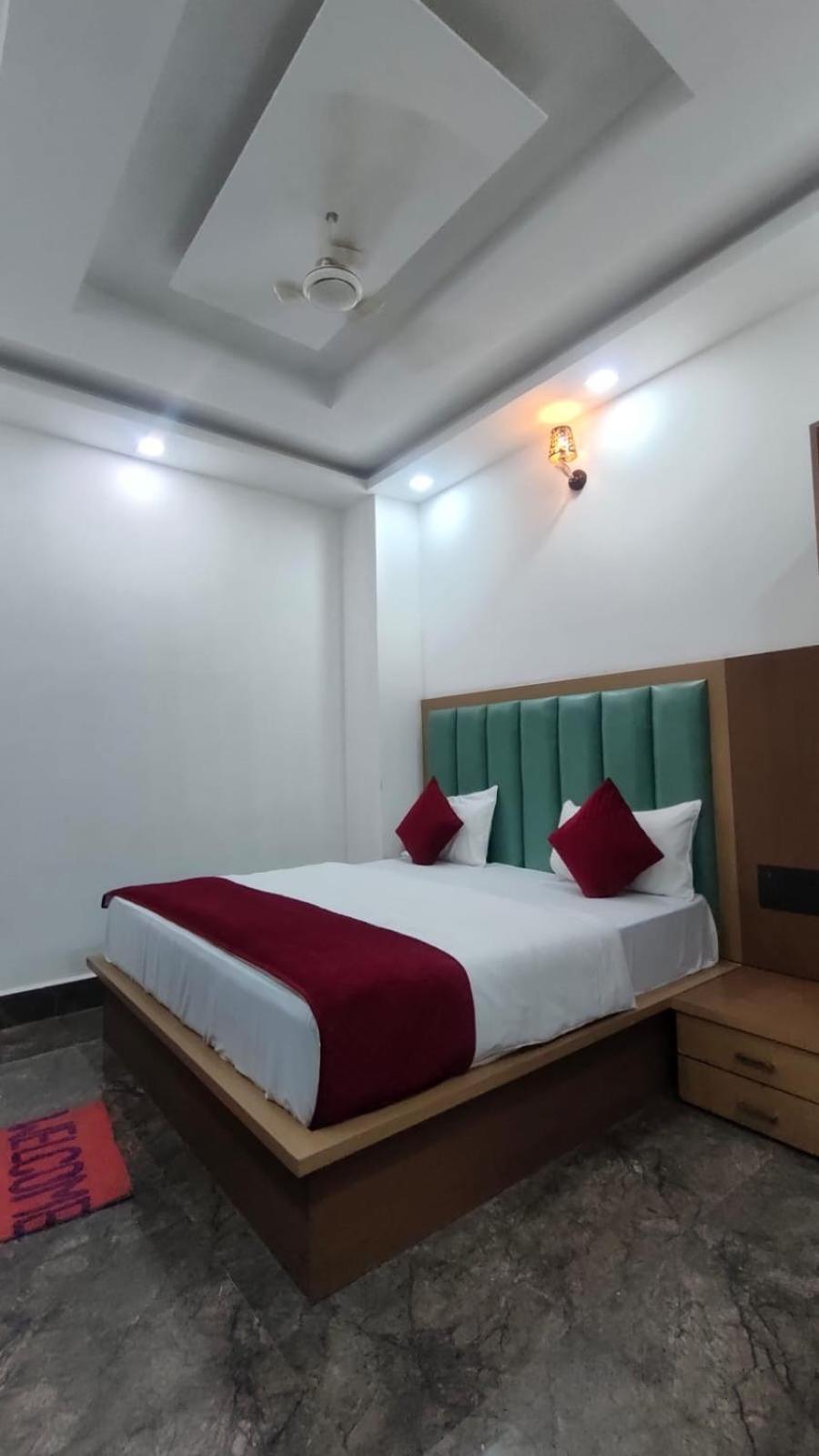 Hotel Golden Door Mathura Dış mekan fotoğraf