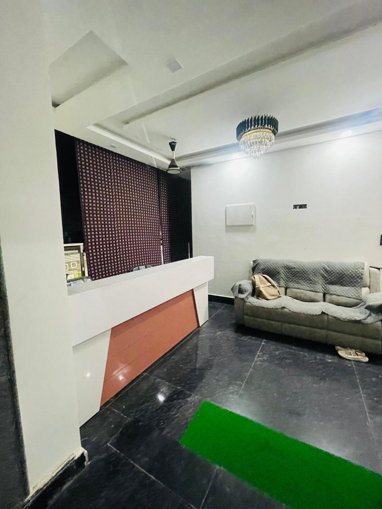 Hotel Golden Door Mathura Dış mekan fotoğraf